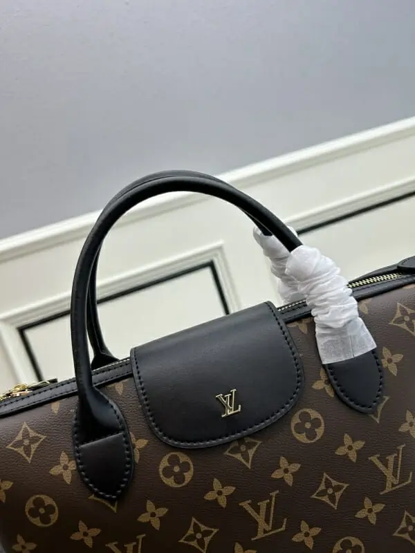 louis vuitton aaa qualite sac a main  pour femme s_120bb3b3